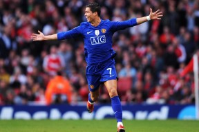 bet365投注 -F1赛车赛场焦点！韩国队对阵法国队，冠军之争悬念重重，胜负难料